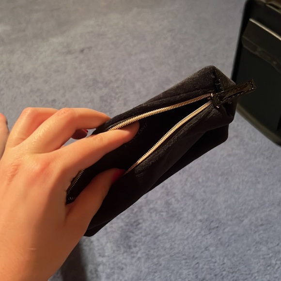 3/$20 🦋 Lancôme Fuzzy Makeup Pouch - Picture 4 of 6